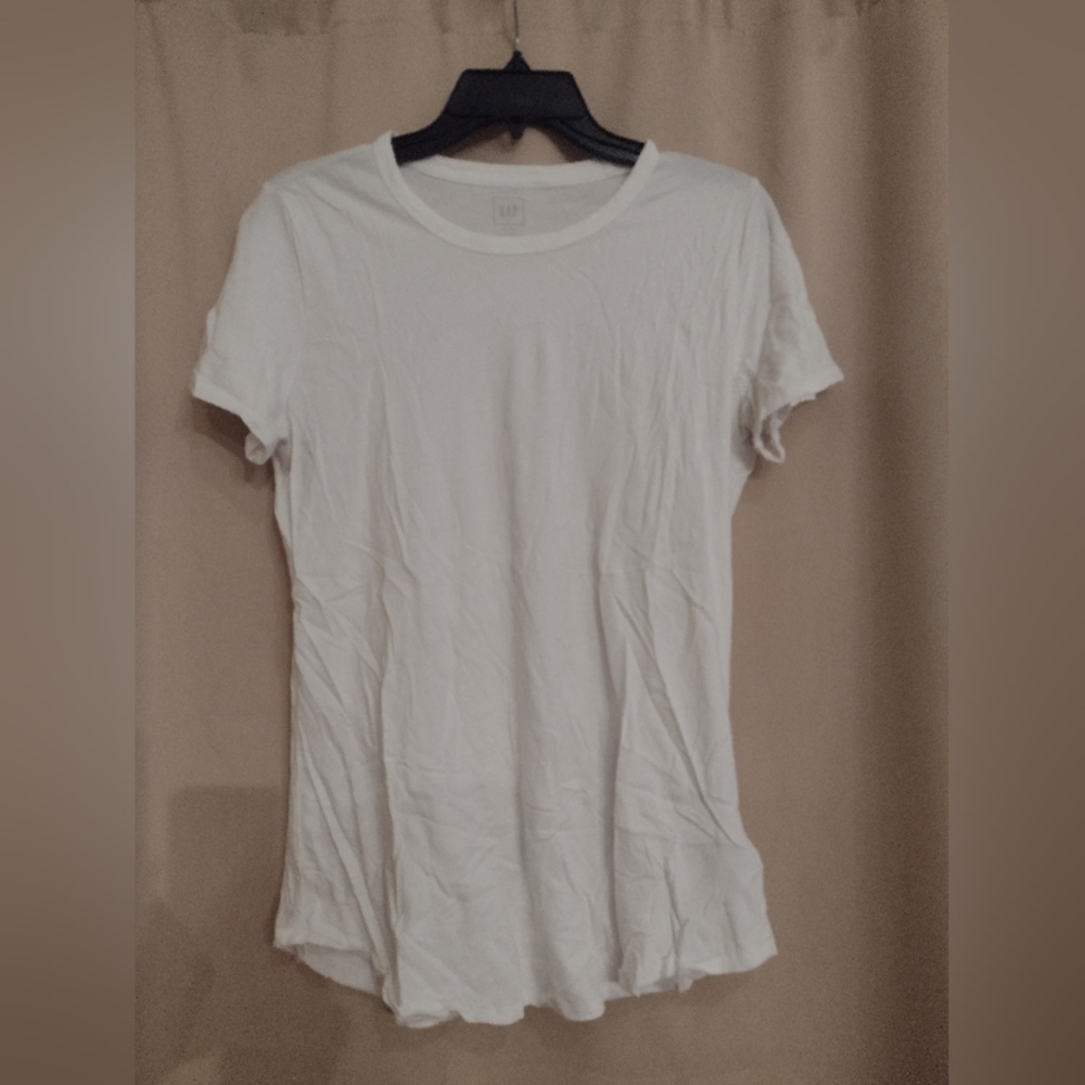 GAP White Tee